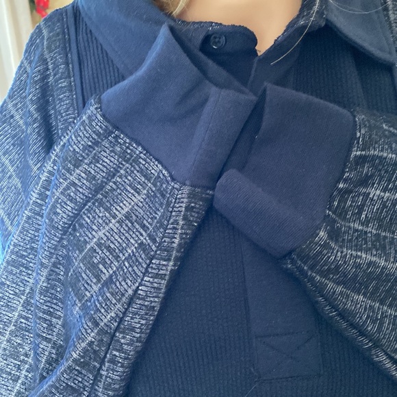 Mens 3button up sweater size XLarge size. - Picture 4 of 14